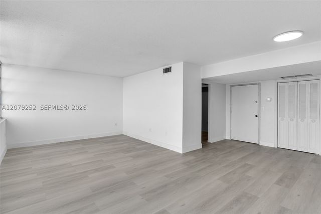 11930 N Bayshore Dr 704, North Miami, FL 33181