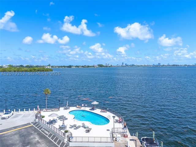 11930 N Bayshore Dr 704, North Miami, FL 33181