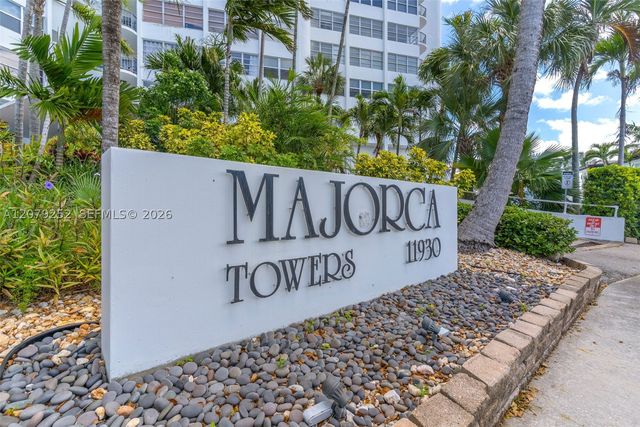 11930 N Bayshore Dr 704, North Miami, FL 33181