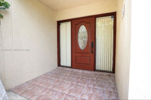 14295 Kendale Lakes Circle, Miami, FL 33183