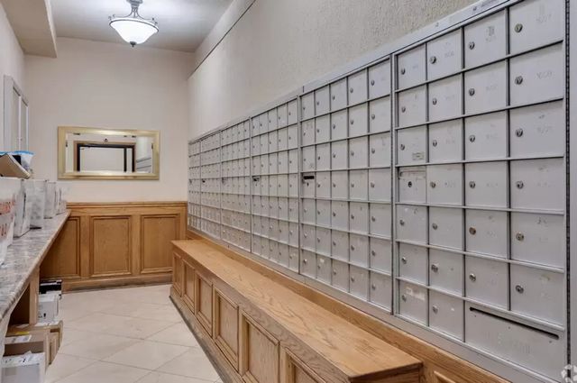 4180 N Marine Drive 1602, Chicago, IL 60613