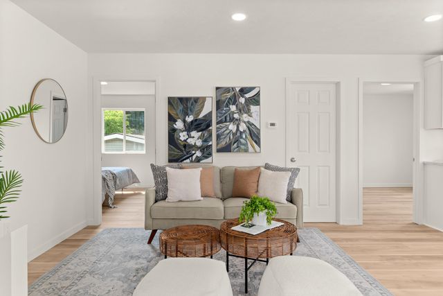 6109 E 8th Ave, Spokane, WA 99212