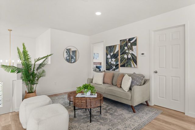 6109 E 8th Ave, Spokane, WA 99212