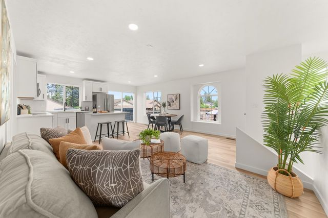 6109 E 8th Ave, Spokane, WA 99212