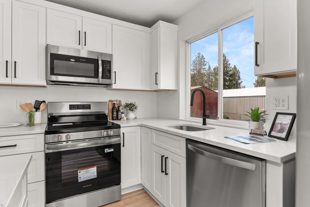 6109 E 8th Ave, Spokane, WA 99212
