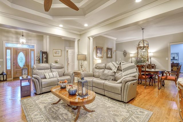 335 Hillcove Point, Wellford, SC 29385