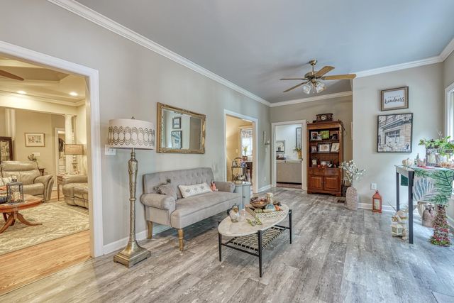 335 Hillcove Point, Wellford, SC 29385