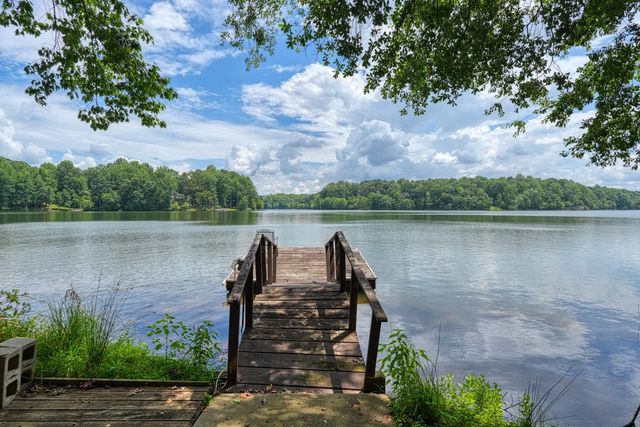 335 Hillcove Point, Wellford, SC 29385