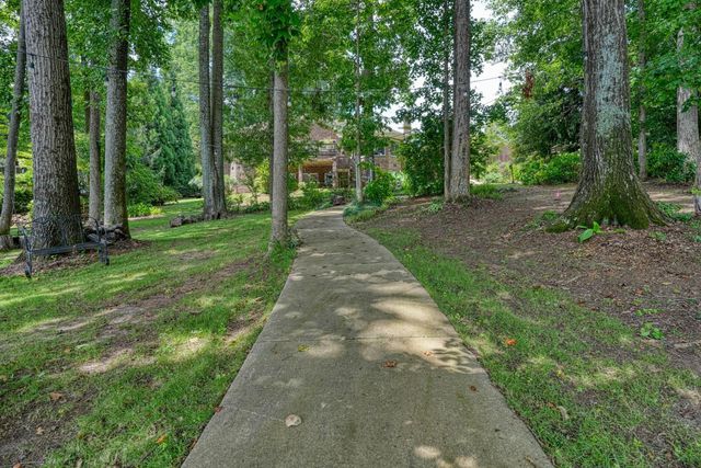 335 Hillcove Point, Wellford, SC 29385