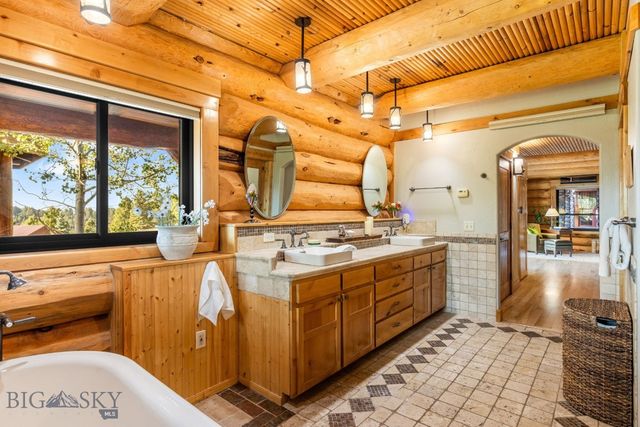 1680 Harrison Meadow, Bozeman, MT 59715