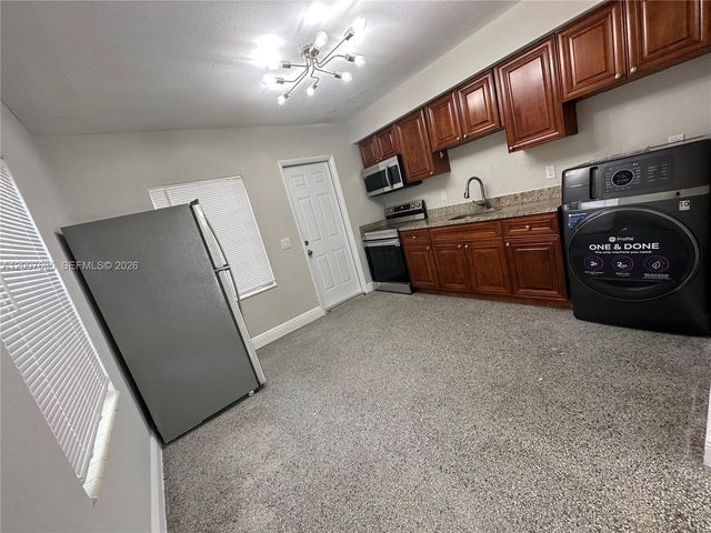 1140 NE 1st Ave 1140, Fort Lauderdale, FL 33304