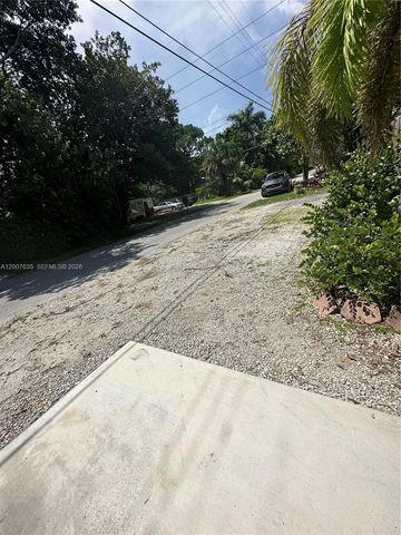 1140 NE 1st Ave 1140, Fort Lauderdale, FL 33304