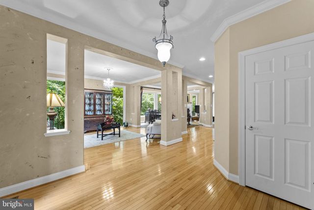 3431 PUTNAM ST, Falls Church, VA 22042