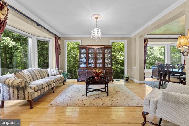 3431 PUTNAM ST, Falls Church, VA 22042