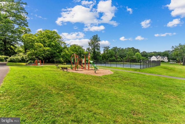 3431 PUTNAM ST, Falls Church, VA 22042