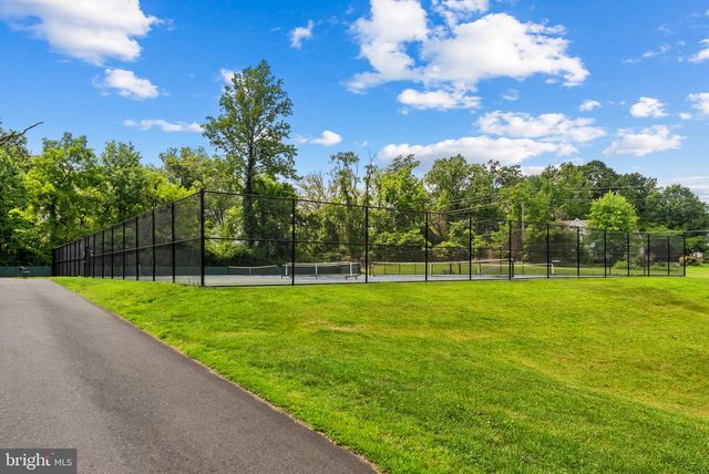 3431 PUTNAM ST, Falls Church, VA 22042