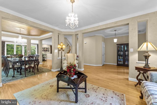 3431 PUTNAM ST, Falls Church, VA 22042