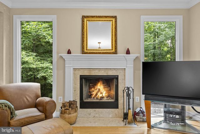3431 PUTNAM ST, Falls Church, VA 22042