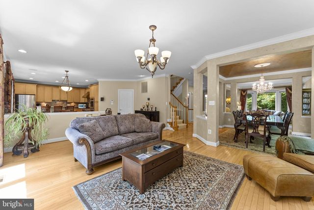 3431 PUTNAM ST, Falls Church, VA 22042