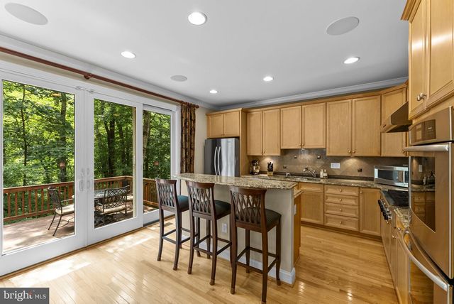 3431 PUTNAM ST, Falls Church, VA 22042