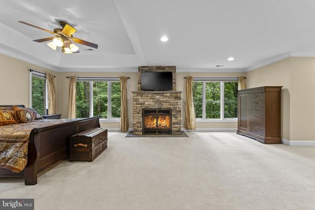 3431 PUTNAM ST, Falls Church, VA 22042
