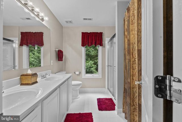 3431 PUTNAM ST, Falls Church, VA 22042