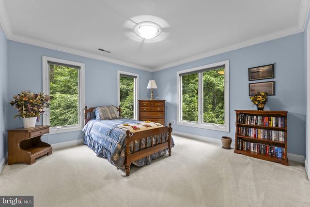 3431 PUTNAM ST, Falls Church, VA 22042