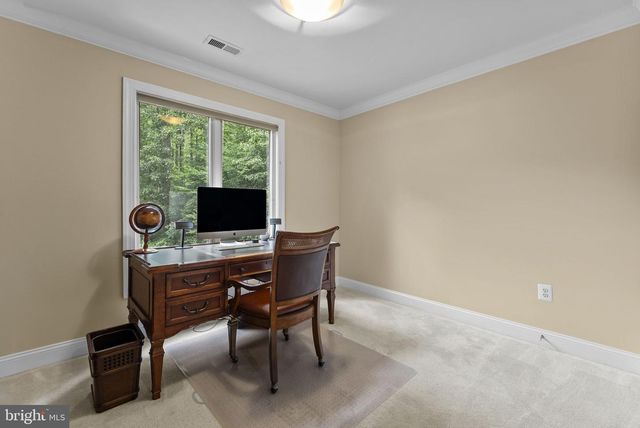 3431 PUTNAM ST, Falls Church, VA 22042
