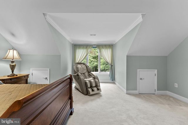 3431 PUTNAM ST, Falls Church, VA 22042