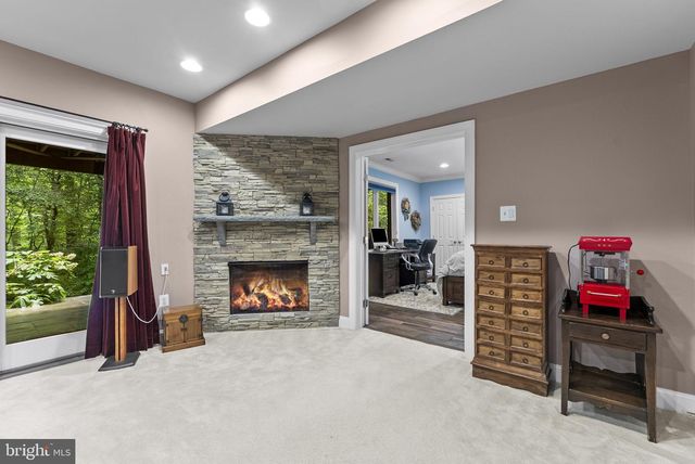 3431 PUTNAM ST, Falls Church, VA 22042