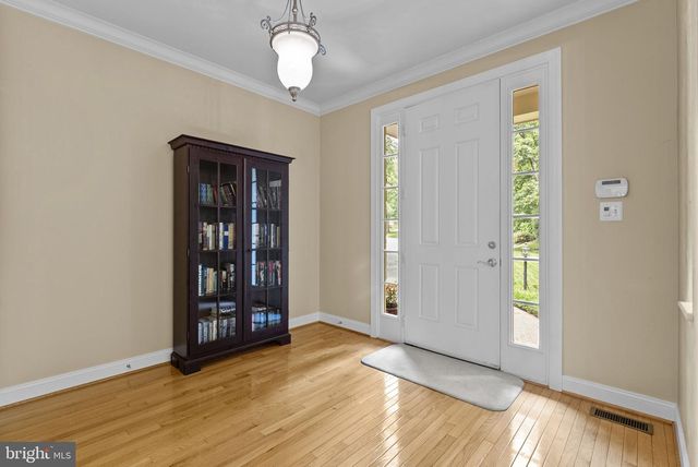 3431 PUTNAM ST, Falls Church, VA 22042