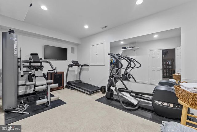 3431 PUTNAM ST, Falls Church, VA 22042