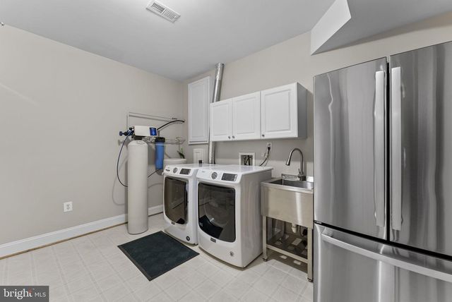 3431 PUTNAM ST, Falls Church, VA 22042
