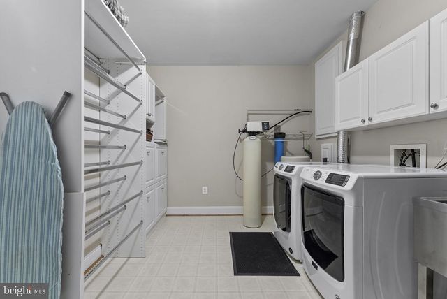 3431 PUTNAM ST, Falls Church, VA 22042