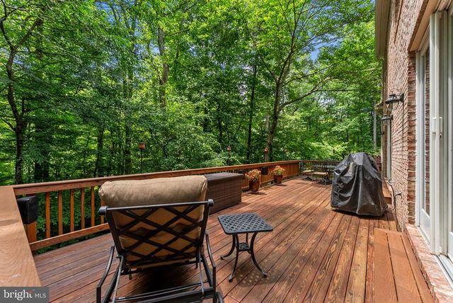 3431 PUTNAM ST, Falls Church, VA 22042