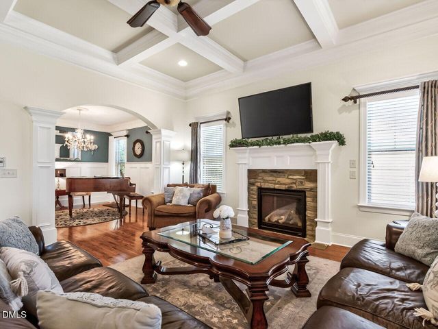 4128 Field Oak Drive, Wake Forest, NC 27587