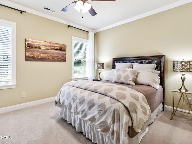 4128 Field Oak Drive, Wake Forest, NC 27587