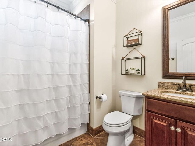 4128 Field Oak Drive, Wake Forest, NC 27587