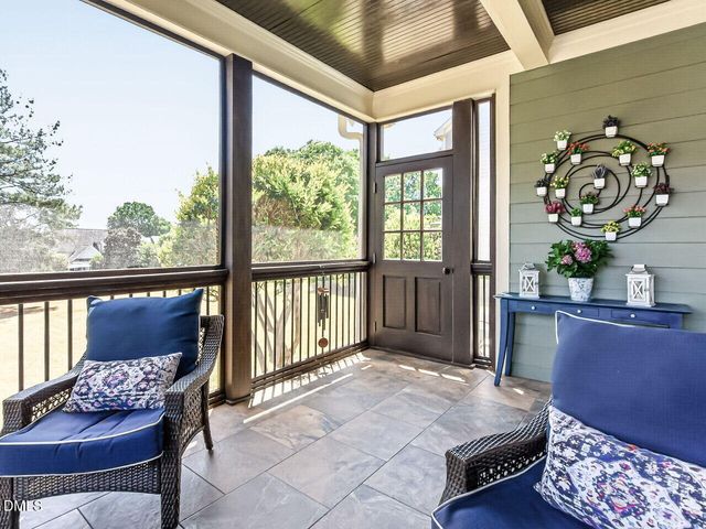 4128 Field Oak Drive, Wake Forest, NC 27587