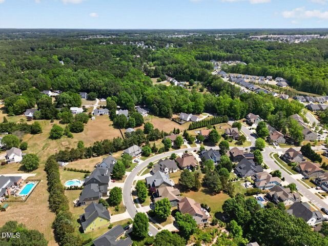 4128 Field Oak Drive, Wake Forest, NC 27587