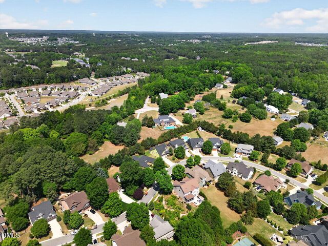 4128 Field Oak Drive, Wake Forest, NC 27587