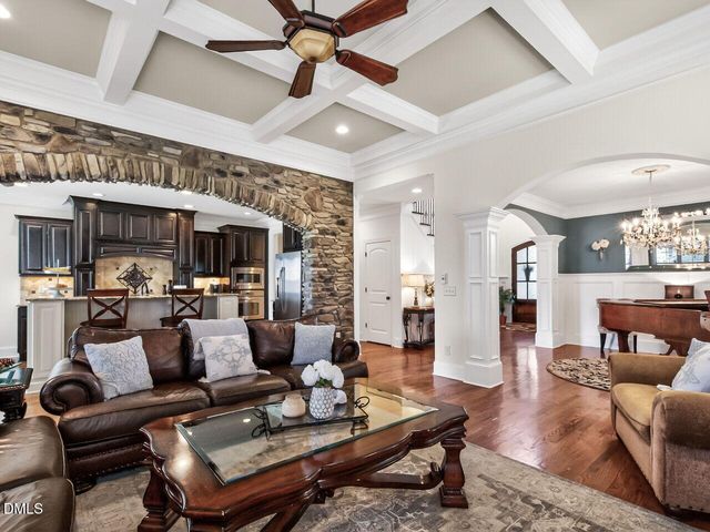 4128 Field Oak Drive, Wake Forest, NC 27587