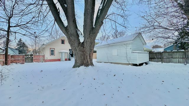 640 S Spencer Street, Aurora, IL 60505