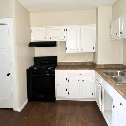 640 S Spencer Street, Aurora, IL 60505