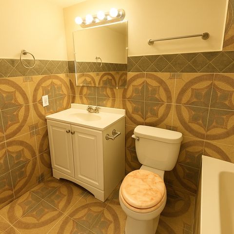 640 S Spencer Street, Aurora, IL 60505