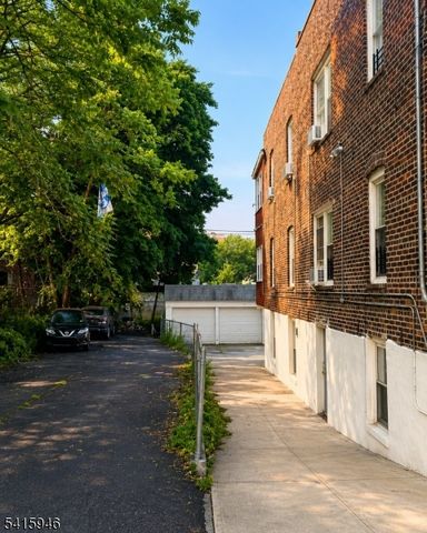 854 229Th Street, New York, NY 10466