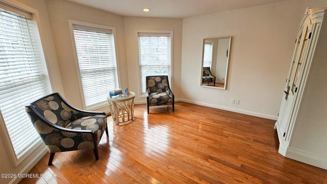 24 Dorothy Drive, Manahawkin, NJ 08050