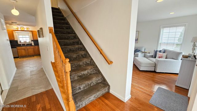24 Dorothy Drive, Manahawkin, NJ 08050