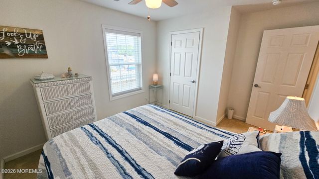 24 Dorothy Drive, Manahawkin, NJ 08050