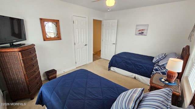 24 Dorothy Drive, Manahawkin, NJ 08050